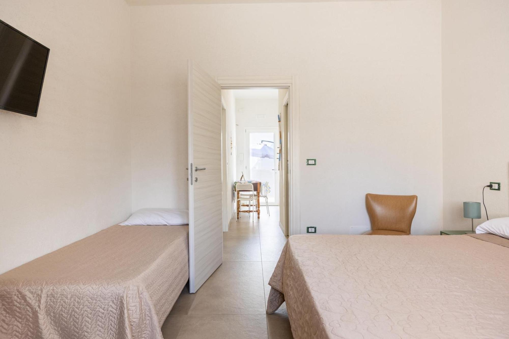 La Casa Di Zia Dedera Leilighet Torre Santa Sabina Eksteriør bilde